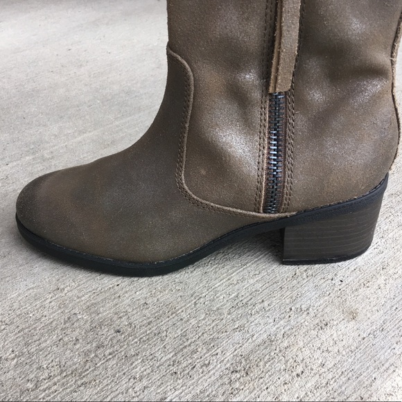 Clarks Nevella Devon Metallic Taupe leather boots 7.5 Like New - Picture 6 of 7